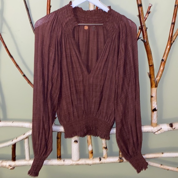 Free People One. Smocked blouse. Tea berry color Medium - Picture 1 of 5